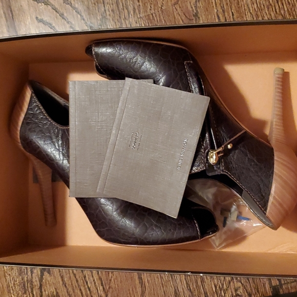 Louis Vuitton Cyprus Moca (Brown/Beige) Open Toe Booties - Size 38-1/2 Used EUC - Picture 16 of 16